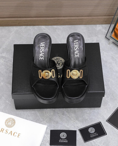 Versace  Lady slippers