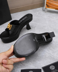 Versace  Lady slippers