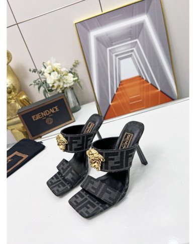 Versace  Lady slippers