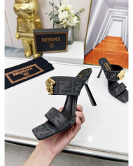 Versace  Lady slippers