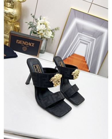 Versace  Lady slippers