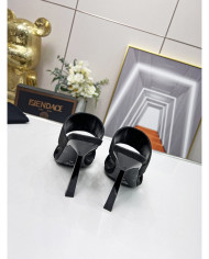 Versace  Lady slippers