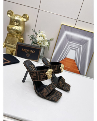 Versace  Lady slippers
