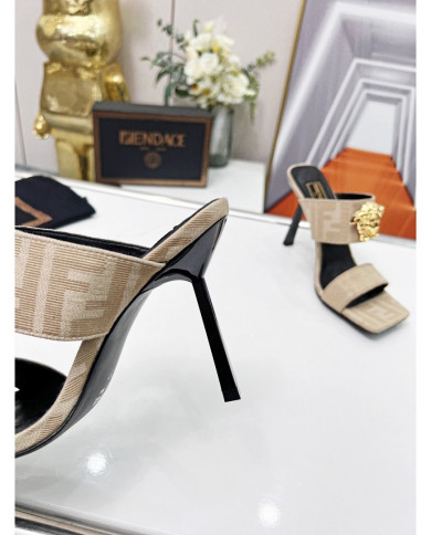 Versace  Lady slippers
