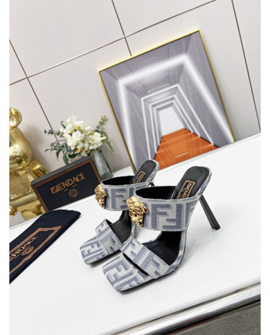 Versace  Lady slippers