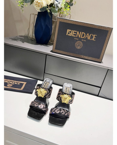 Versace  Lady slippers