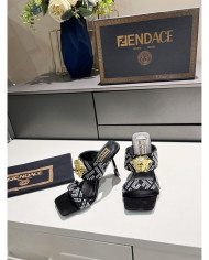 Versace  Lady slippers