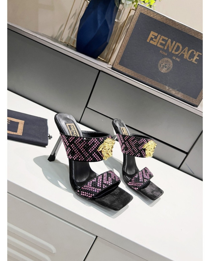 Versace  Lady slippers
