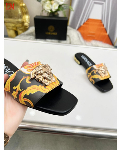 Versace  Lady slippers