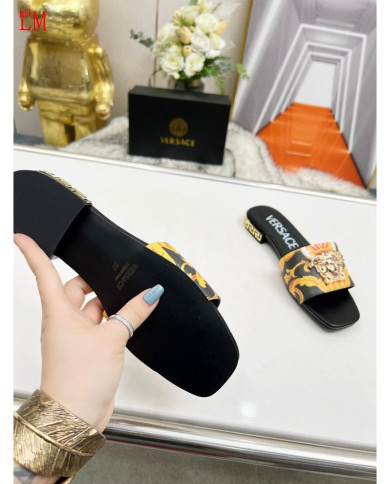 Versace  Lady slippers