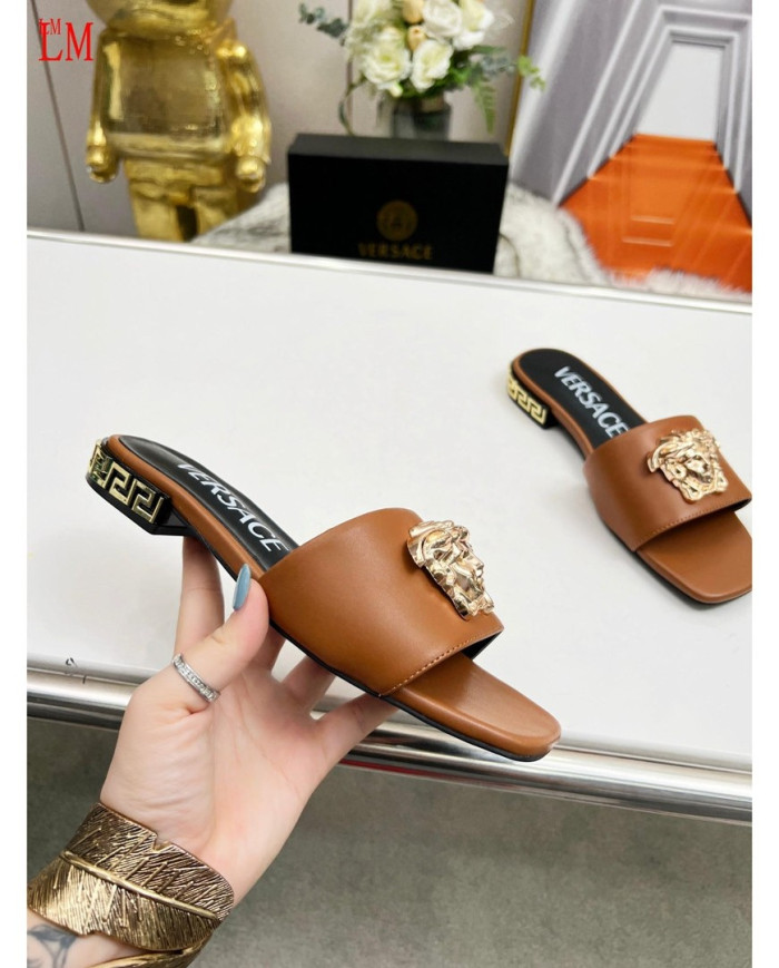 Versace  Lady slippers