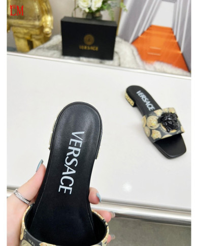 Versace  Lady slippers