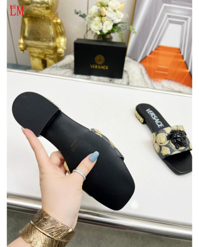 Versace  Lady slippers