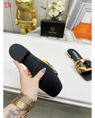 Versace  Lady slippers