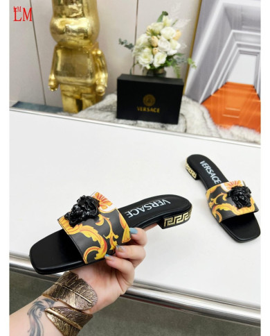 Versace  Lady slippers