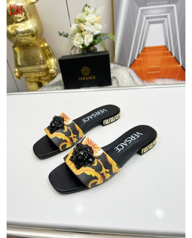 Versace  Lady slippers