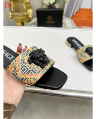Versace  Lady slippers