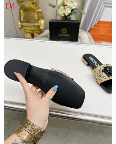 Versace  Lady slippers