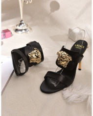 Versace  Lady slippers