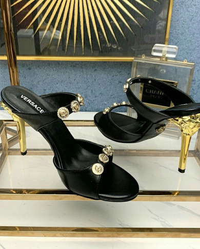 Versace  Lady slippers