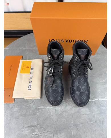 louis vuitton couple style High boots