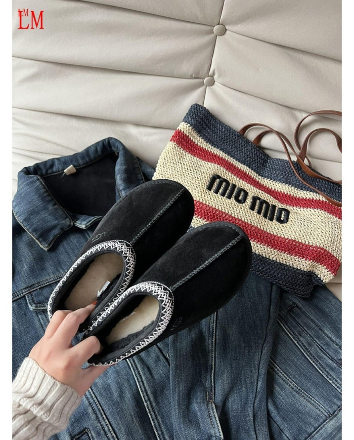 UGG Snow boots