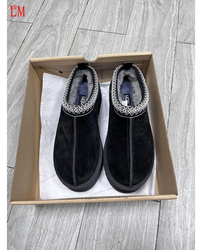 UGG Snow boots