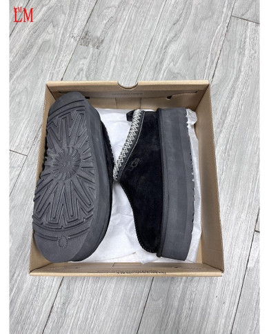 UGG Snow boots