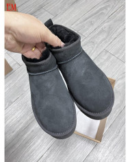 UGG Snow boots