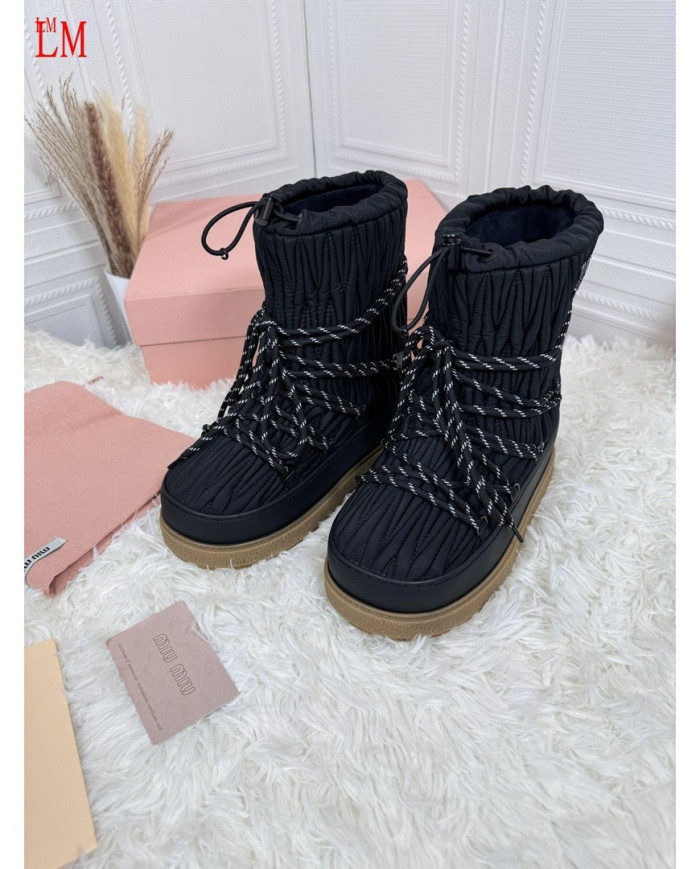 UGG Snow boots