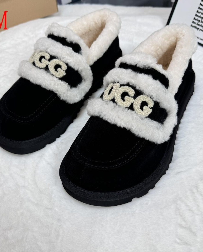 UGG Snow boots