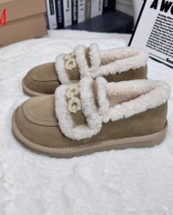 UGG Snow boots