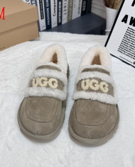 UGG Snow boots