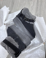 UGG Women's Fashion Snow Boots Comfortable and Warm Thick Sole Boots