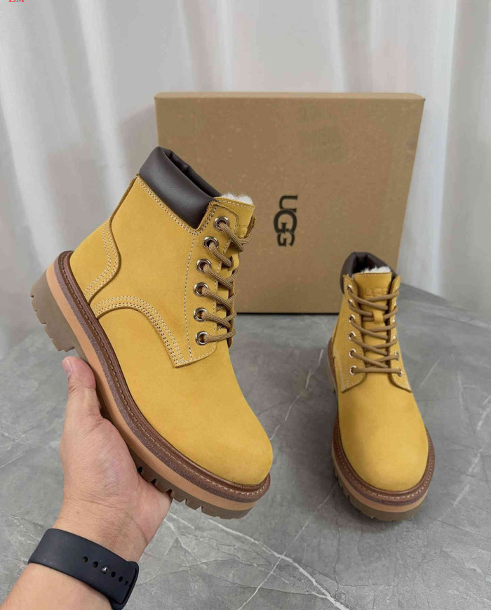 UGG Classic Snow Boots - Comfortable and Warm Stylish and Versatile