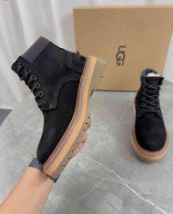 UGG Classic Snow Boots - Comfortable and Warm Stylish and Versatile