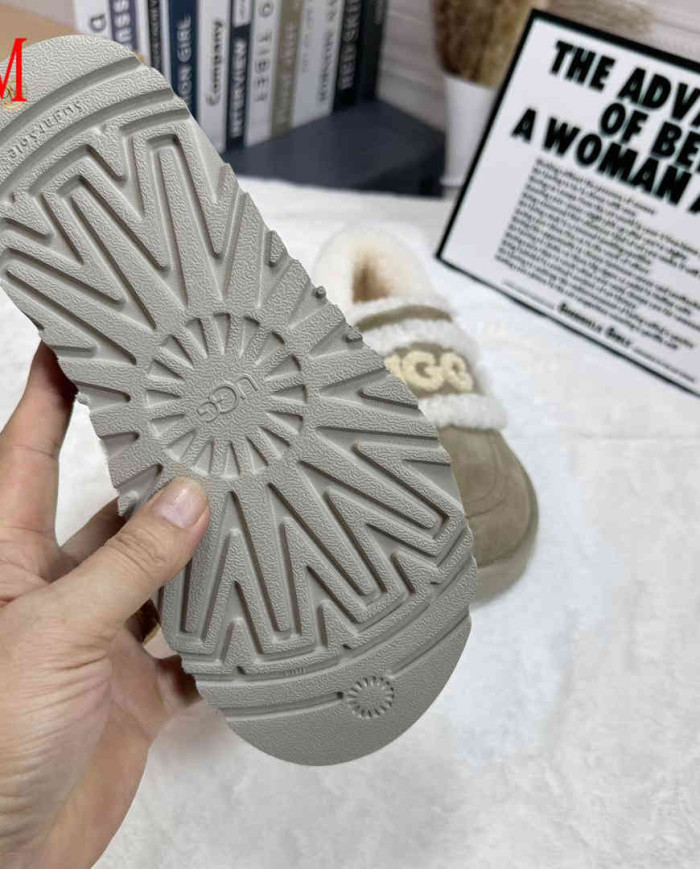 UGG Shearling Lined Casual Warm Loafers