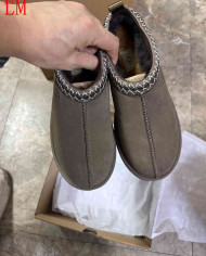 UGG Sheepskin Lined Warm Moccasin Shoes