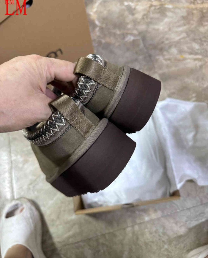 UGG Sheepskin Lined Warm Moccasin Shoes