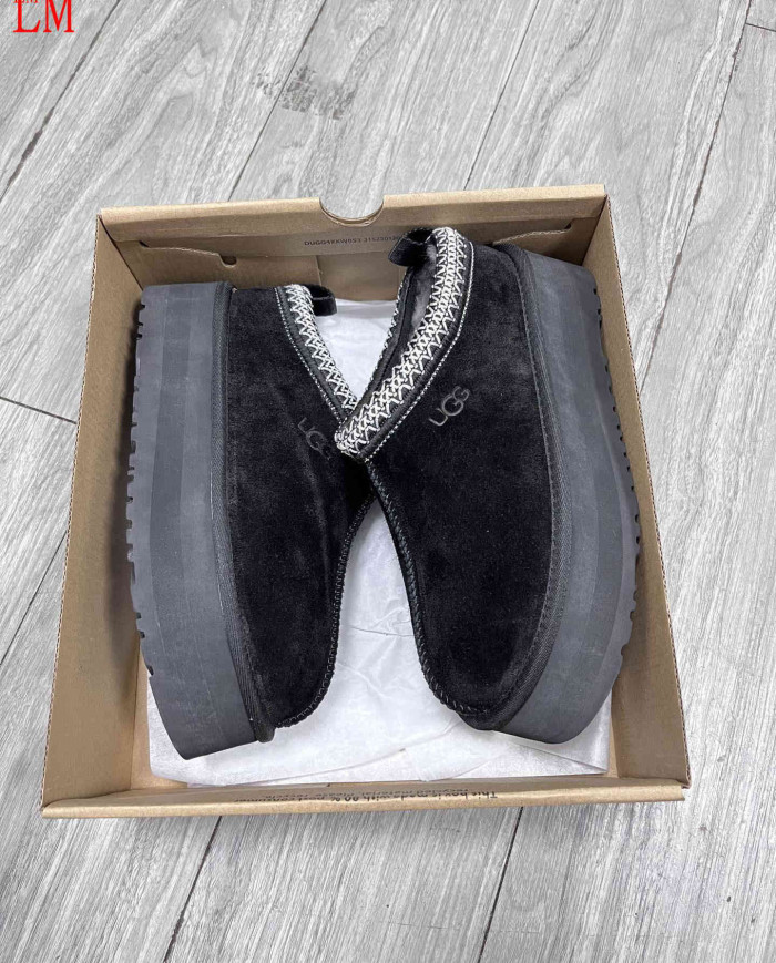 UGG Sheepskin Lined Warm Moccasin Shoes