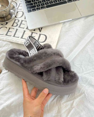 UGG Women’s Shearling Slippers Outdoor Warm Platform Slides