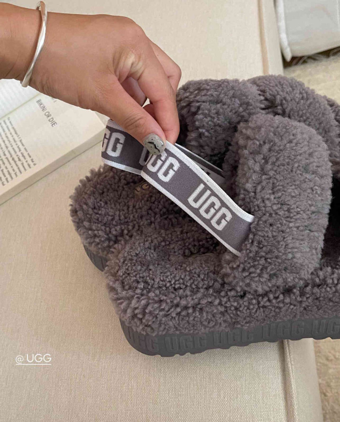 UGG Fleece Lined Warm Slippers for Women Winter Indoor Thick Sole Sandals