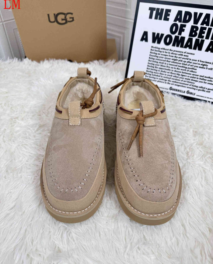 UGG Vintage Suede Lace-Up Casual Shoes