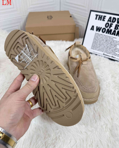 UGG Vintage Suede Lace-Up Casual Shoes