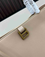 Balenciaga Elegant Large Tote Bag for Women