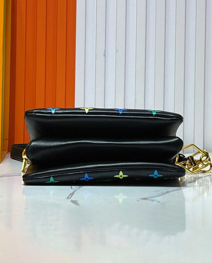 Louis Vuitton Fashion Chain Crossbody Bag