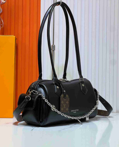 Louis Vuitton Chain Accent Bag