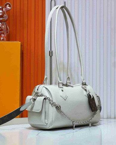 Louis Vuitton Chain Accent Bag