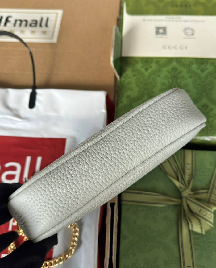 GUCCI Small Chain Mobile Phone Bag