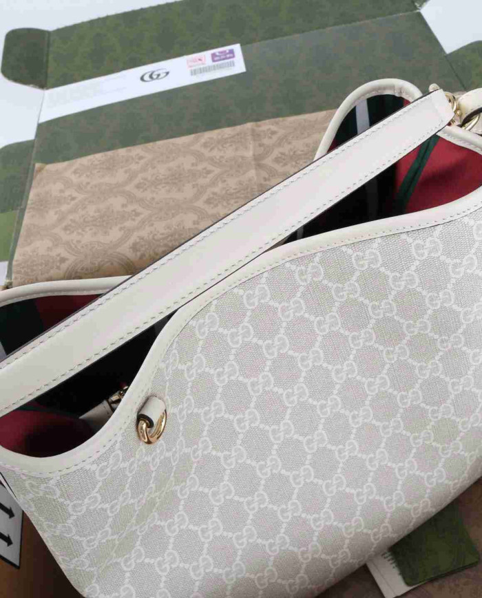 GUCCI GG Canvas Bucket Bag